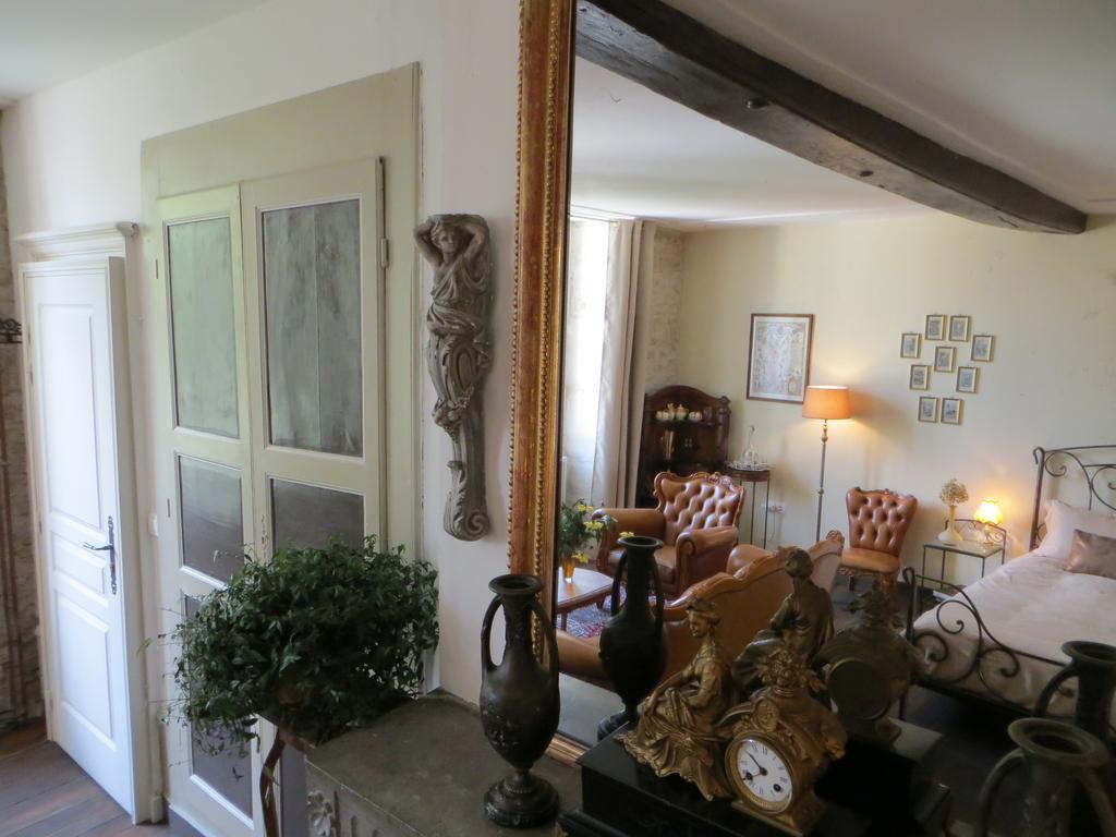 Bed and Breakfast Le Bailli De Montsaugeon Номер фото