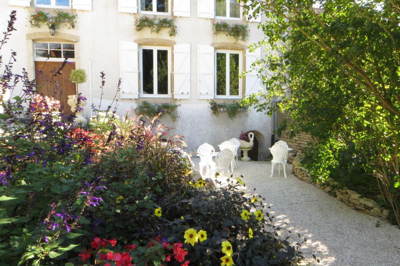 Bed and Breakfast Le Bailli De Montsaugeon Екстер'єр фото