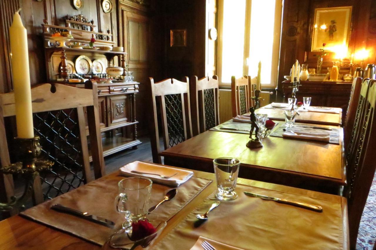 Bed and Breakfast Le Bailli De Montsaugeon Екстер'єр фото